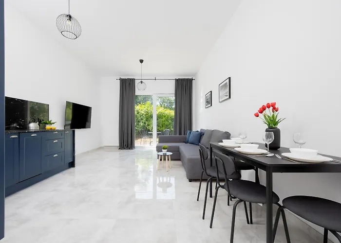 Lejlighed Wyjatkowy Z Uroczym Ogrodkiem Oraz Parkingiem By Renters *