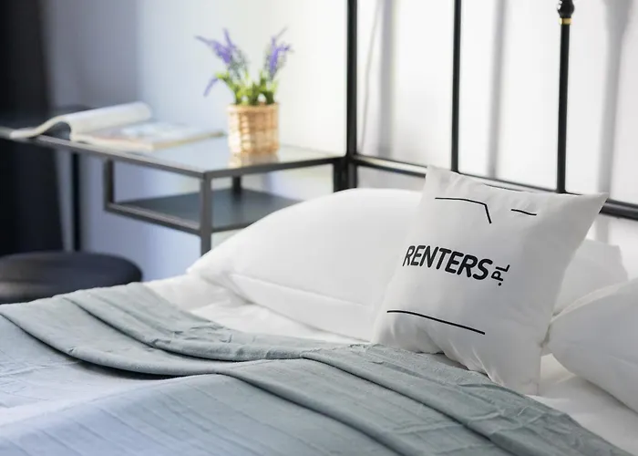 Wyjatkowy Z Uroczym Ogrodkiem Oraz Parkingiem By Renters Lejlighed