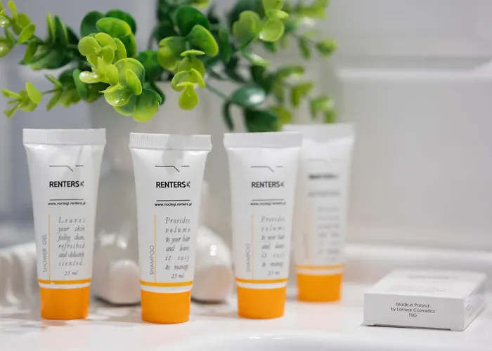 Wyjatkowy Z Uroczym Ogrodkiem Oraz Parkingiem By Renters Lejlighed Warszawa