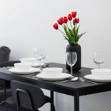 Wyjatkowy Z Uroczym Ogrodkiem Oraz Parkingiem By Renters *