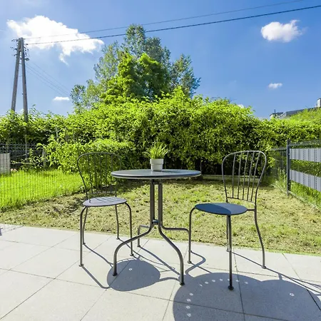Wyjatkowy Z Uroczym Ogrodkiem Oraz Parkingiem By Renters Apartment *